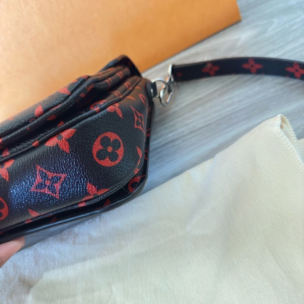 Louis Vuitton Limited Edition Monogram Infrarouge Canvas Pochette Metis - Picture 9 of 16